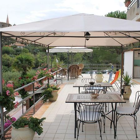 B&B Villa Letizia Castelbuono  Exteriör bild