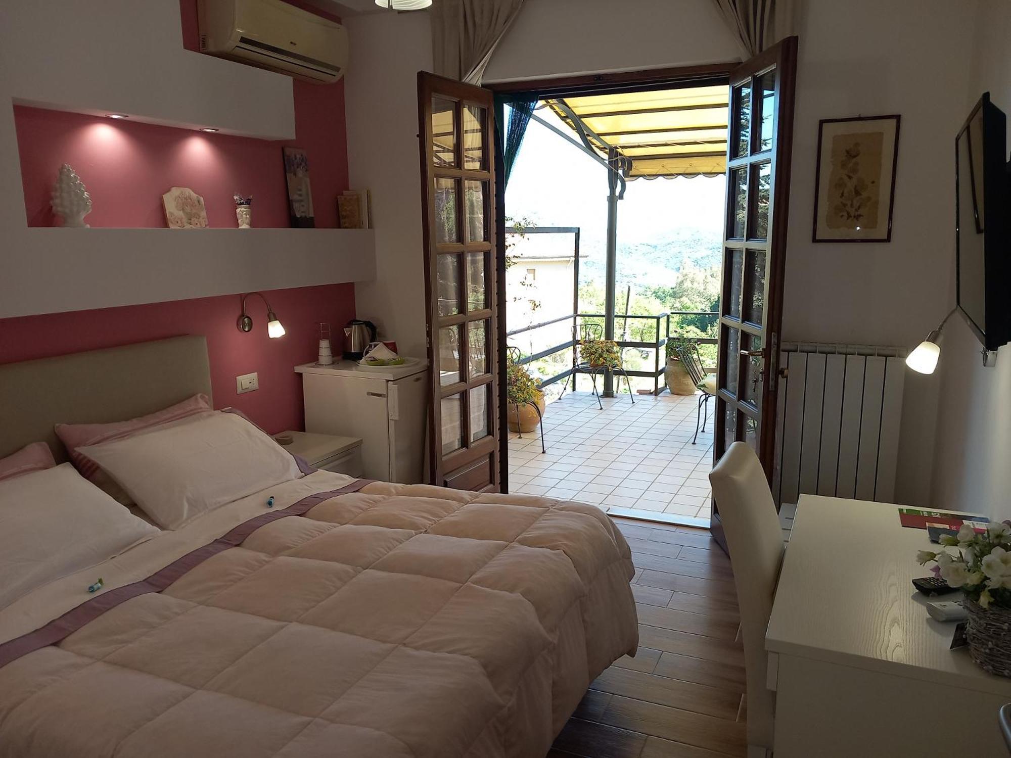 B&B Villa Letizia Castelbuono  Exteriör bild