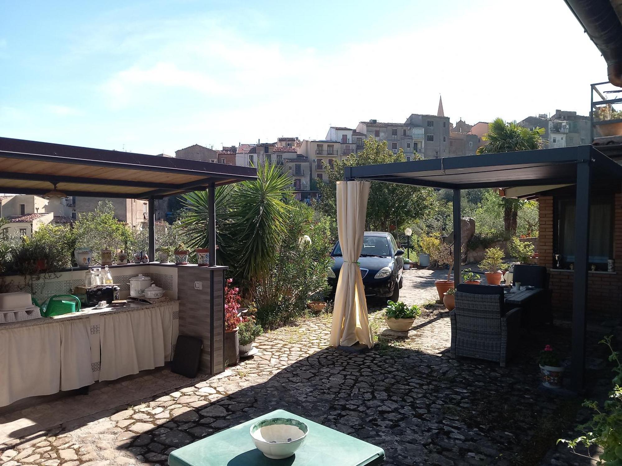 B&B Villa Letizia Castelbuono  Exteriör bild
