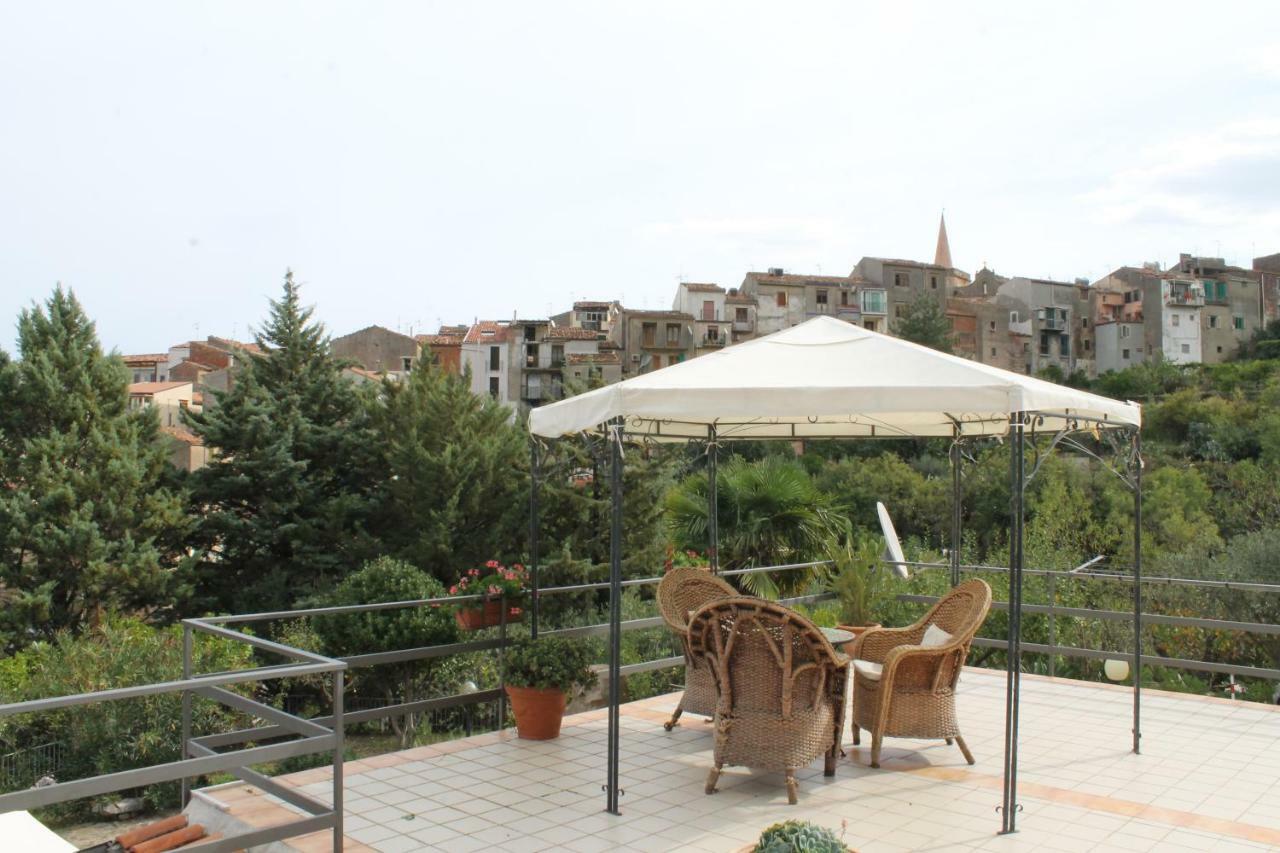 B&B Villa Letizia Castelbuono  Exteriör bild