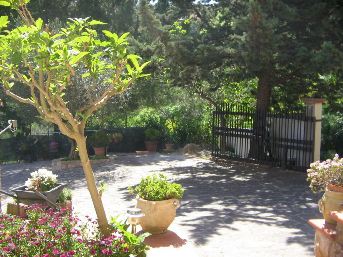 B&B Villa Letizia Castelbuono  Exteriör bild