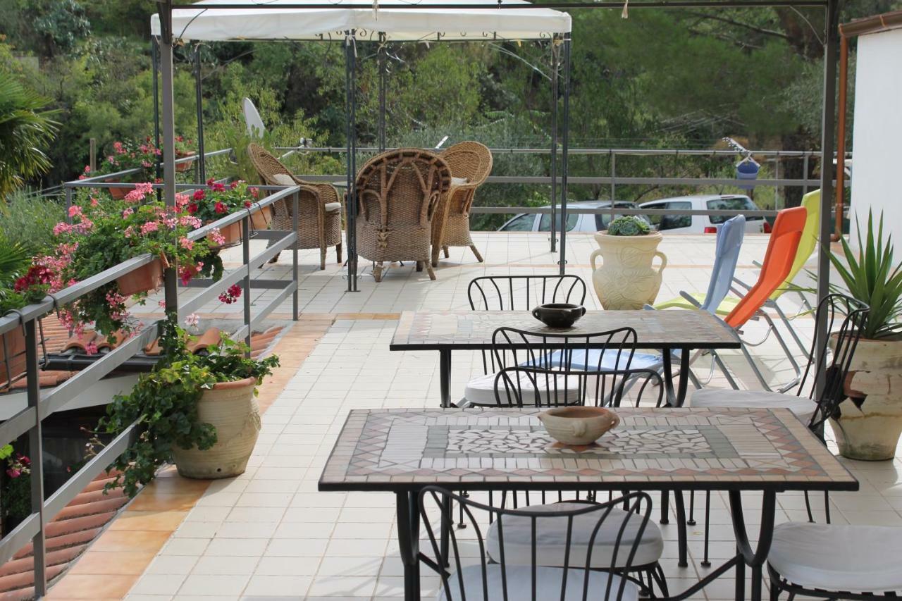 B&B Villa Letizia Castelbuono  Exteriör bild
